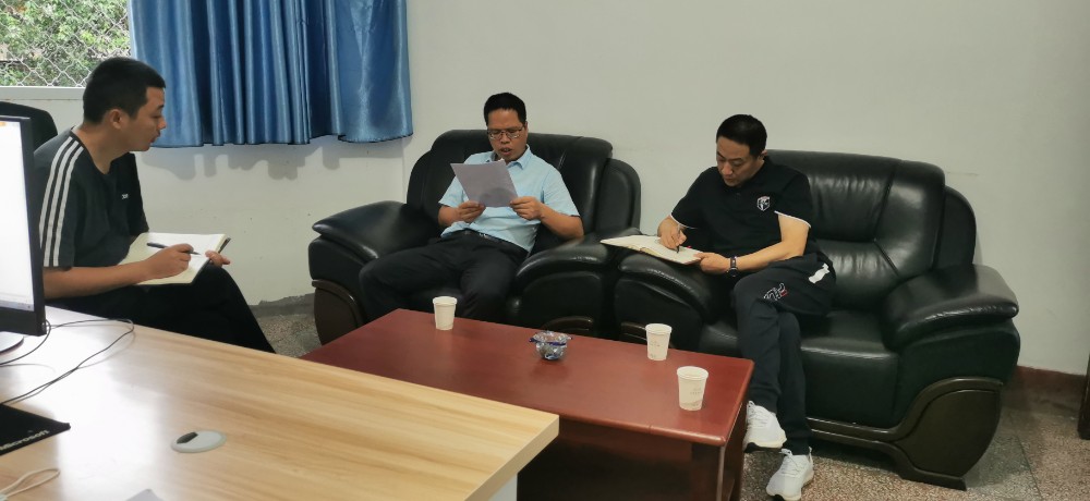 名山区检察院郝连忠检察长督导联系街道做好第二轮环境保护督察迎检工作.jpg